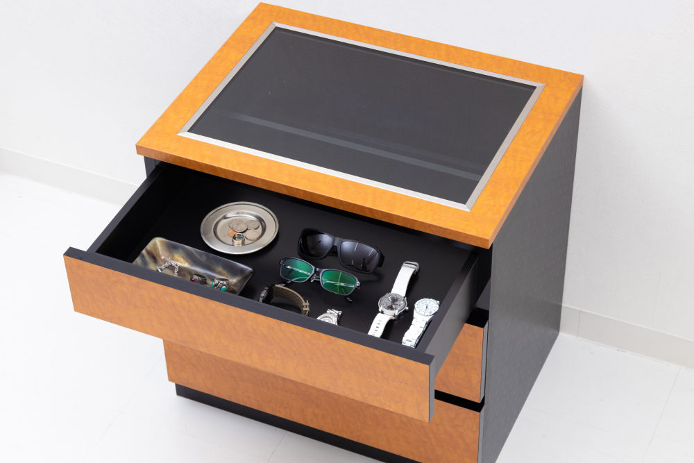 サイドテーブル